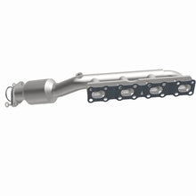 Load image into Gallery viewer, MagnaFlow 2004 Nissan Titan 5.6L Direct Fit Converter