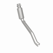 Load image into Gallery viewer, MagnaFlow Direct Fit Catalytic Converter 2010-2013 Land Rover LR4 V8 5 OEM Underbody