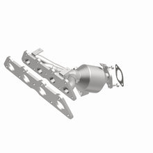 Load image into Gallery viewer, MagnaFlow Direct Fit Catalytic Converter 12-17 Hyundai Accent 1.6L