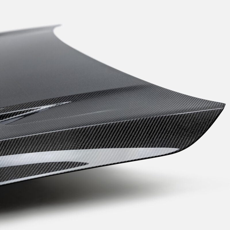 Seibon 22-23 Volkswagen Golf GTI/R  TM-Style Carbon Fiber Hood