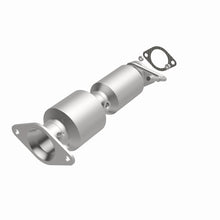 Load image into Gallery viewer, MagnaFlow Direct Fit Catalytic Converter 13-15 Hyundai Veloster 1.6L Underbody