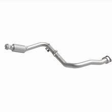 Load image into Gallery viewer, MagnaFlow 05-06 Land Rover LR3 4.4L Direct Fit Converter