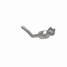 Load image into Gallery viewer, MagnaFlow 13-15 Dodge Durango V6 3.6L OEM Grade / EPA Compliant Direct-Fit Catalytic Converter