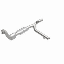 Load image into Gallery viewer, MagnaFlow 99-00 Ford Exped 4.6L Direct Fit Converter