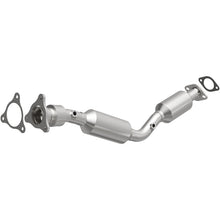 Load image into Gallery viewer, MagnaFlow 08-10 Chevrolet Cobalt 2.2L Direct Fit Converter