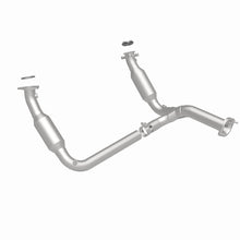 Load image into Gallery viewer, MagnaFlow 07-08 Chevrolet Tahoe 5.3L Direct Fit Converter