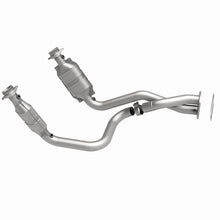Load image into Gallery viewer, MagnaFlow 2005 Ford F-250 Super Duty 6.8L Direct Fit Converter