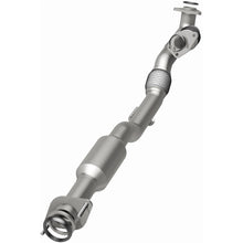 Load image into Gallery viewer, MagnaFlow 18-20 Infiniti QX60 REAR Underbody 3.5L Direct Fit Converter