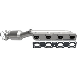 MagnaFlow 2004 Nissan Titan 5.6L Direct Fit Converter