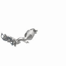 Load image into Gallery viewer, MagnaFlow 04-06 Toyota Sienna 3.3L Direct Fit Converter