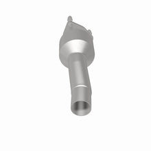 Load image into Gallery viewer, MagnaFlow 15-17 Discovery Sport L4 2 OEM Underbody Direct Fit Converter