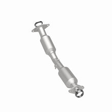 Load image into Gallery viewer, Magnaflow 13-15 Nissan Sentra 1.8L California Grade CARB Compliant DF Catalytic Converter