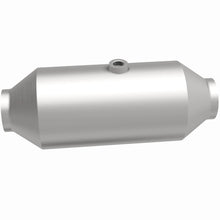 Load image into Gallery viewer, MagnaFlow MagnaFlow 2.5 in. OEM Grade Federal / EPA Compliant Universal Catalytic Converter