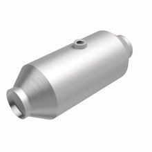 Load image into Gallery viewer, MagnaFlow MagnaFlow 2.5 in. OEM Grade Federal / EPA Compliant Universal Catalytic Converter