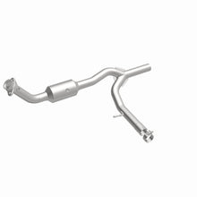 Load image into Gallery viewer, MagnaFlow 07-08 F-150 V8 4.6 OEM Underbody Direct Fit Converter