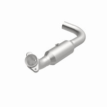 Load image into Gallery viewer, MagnaFlow 07-08 Ford Expedition 5.4L Direct Fit Converter