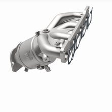 Load image into Gallery viewer, MagnaFlow 17-20 Nissan Rogue Sport Single Manifold 2L Direct Fit Converter