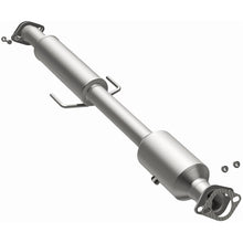 Load image into Gallery viewer, Magnaflow 2015 Kia Optima 2.4L Direct Fit Cat Converter (California Grade)