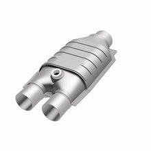 Load image into Gallery viewer, MagnaFlow 2.5in./2in. S/D CAOBDII Universal Converter