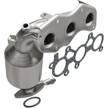 Load image into Gallery viewer, MagnaFlow Direct Fit Catalytic Converter 07-15 Toyota Sienna 3.5L