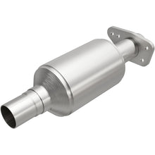 Load image into Gallery viewer, MagnaFlow 94-95 S10/Sonoma 2.2L CA Direct Fit Converter