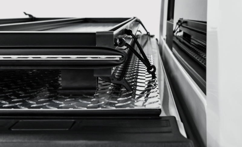 Access LOMAX Tri-Fold 16-23 Toyota Tacoma 5ft Bed