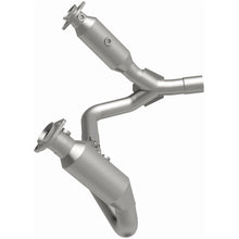 Load image into Gallery viewer, MagnaFlow 07-08 Dakota V6 V8 3.7 4.7 OEM Underbody Direct Fit Converter