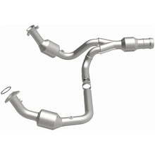 Load image into Gallery viewer, MagnaFlow 11-14 Escalade 6.2 Underbody Direct Fit Converter