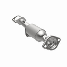 Load image into Gallery viewer, MagnaFlow 10-11 Soul 1.6L Underbody Direct Fit Converter