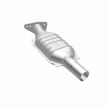 Load image into Gallery viewer, MagnaFlow 78-84 GM Passenger car CA Direct Fit Converter