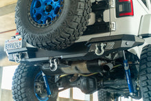 Load image into Gallery viewer, DV8 Offroad 2018 Jeep Wrangler JL MTO Series Rear Bumper w/ Optional Tire Carrier
