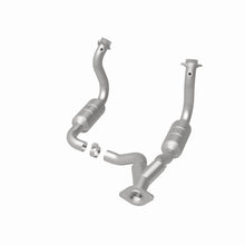 Load image into Gallery viewer, MagnaFlow 08-10 Ford F-250 Super Duty 5.4L Direct Fit Converter