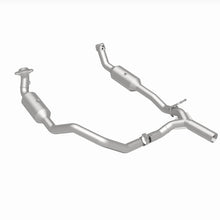 Load image into Gallery viewer, MagnaFlow 17-18 Ford E-350 6.8L Direct Fit Converter