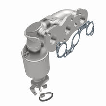 Load image into Gallery viewer, MagnaFlow 01-03 Toyota Sienna 3.0L Direct Fit Converter