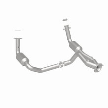 Load image into Gallery viewer, MagnaFlow 2007 Chevrolet Silverado 1500 Classic 4.8L Direct Fit Converter