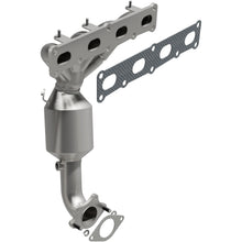 Load image into Gallery viewer, MagnaFlow 15-17 Chrysler 200 2.4L OEM Manifold Direct Fit Converter