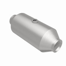 Load image into Gallery viewer, MagnaFlow MagnaFlow 2.5 in. OEM Grade Federal / EPA Compliant Universal Catalytic Converter
