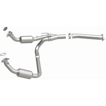Load image into Gallery viewer, MagnaFlow 04-05 Chevrolet Express 1500 5.3L Direct Fit Converter