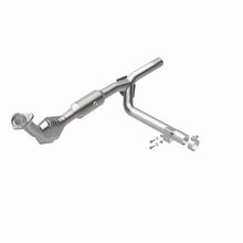 Load image into Gallery viewer, MagnaFlow 01-03 Ford F150 XL/XLT V6 4.2L OEM Grade / EPA Compliant Direct-Fit Catalytic Converter