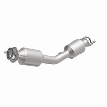 Load image into Gallery viewer, MagnaFlow Direct Fit Catalytic Converter 2018 Nissan Versa 1.6L