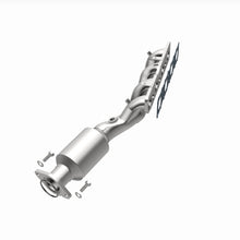 Load image into Gallery viewer, MagnaFlow 05-06 Nissan Titan 5.6L Direct Fit Converter