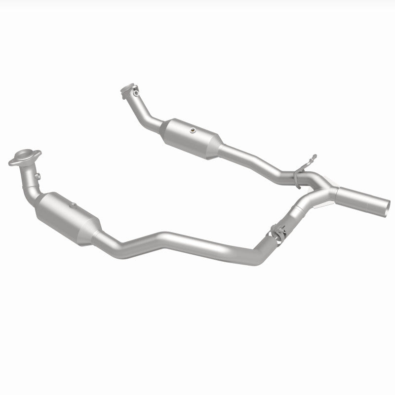 MagnaFlow 17-18 Ford E-350 6.8L Direct Fit Converter