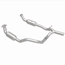 Load image into Gallery viewer, MagnaFlow 17-18 Ford E-350 6.8L Direct Fit Converter