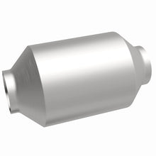 Load image into Gallery viewer, MagnaFlow Universal Catalytic Converter 2.50in C/C Spun Front OEM