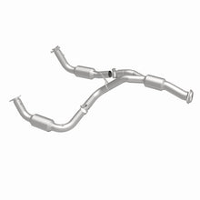 Load image into Gallery viewer, MagnaFlow 12-17 Chevrolet Express 3500 6.0L Direct Fit Converter
