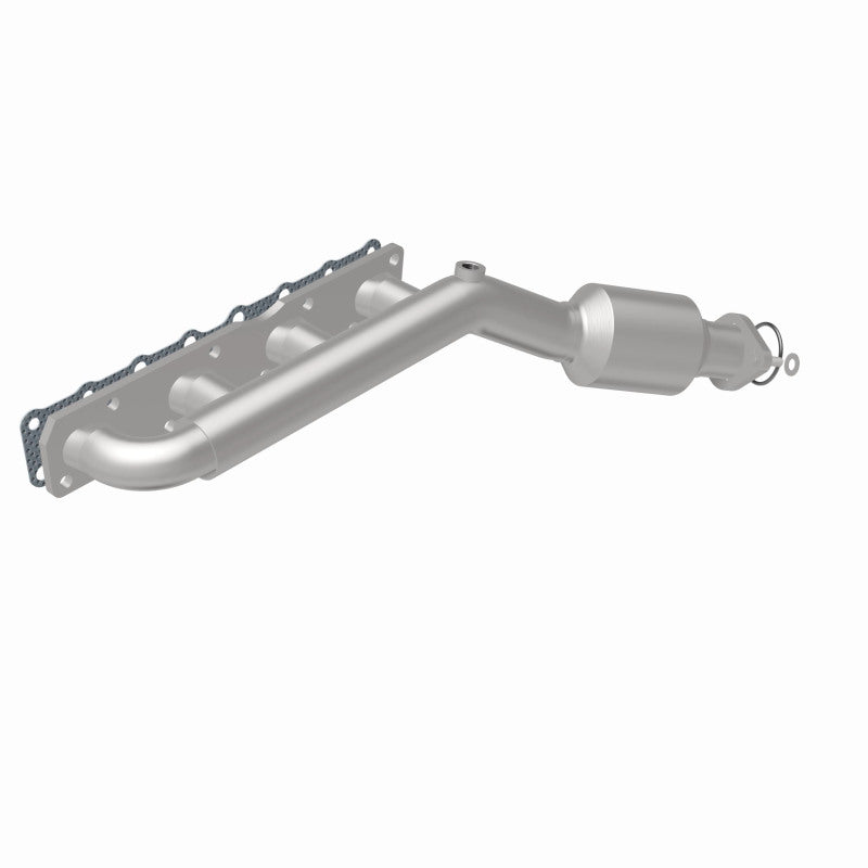 MagnaFlow 2004 Nissan Titan 5.6L Direct Fit Converter