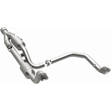 Load image into Gallery viewer, Magnaflow 15-16 Ram 2500 6.4L California Grade CARB Compliant DF Catalytic Converter