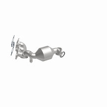 Load image into Gallery viewer, MagnaFlow 04-06 Toyota Sienna 3.3L Direct Fit Converter