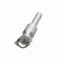 Load image into Gallery viewer, MagnaFlow 02-06 Sierra 2500HD 6.0L Direct Fit Converter