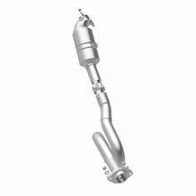Load image into Gallery viewer, MagnaFlow Direct Fit Catalytic Converter 2018 Jeep Wrangler 3.6L V6 OEM Manifold